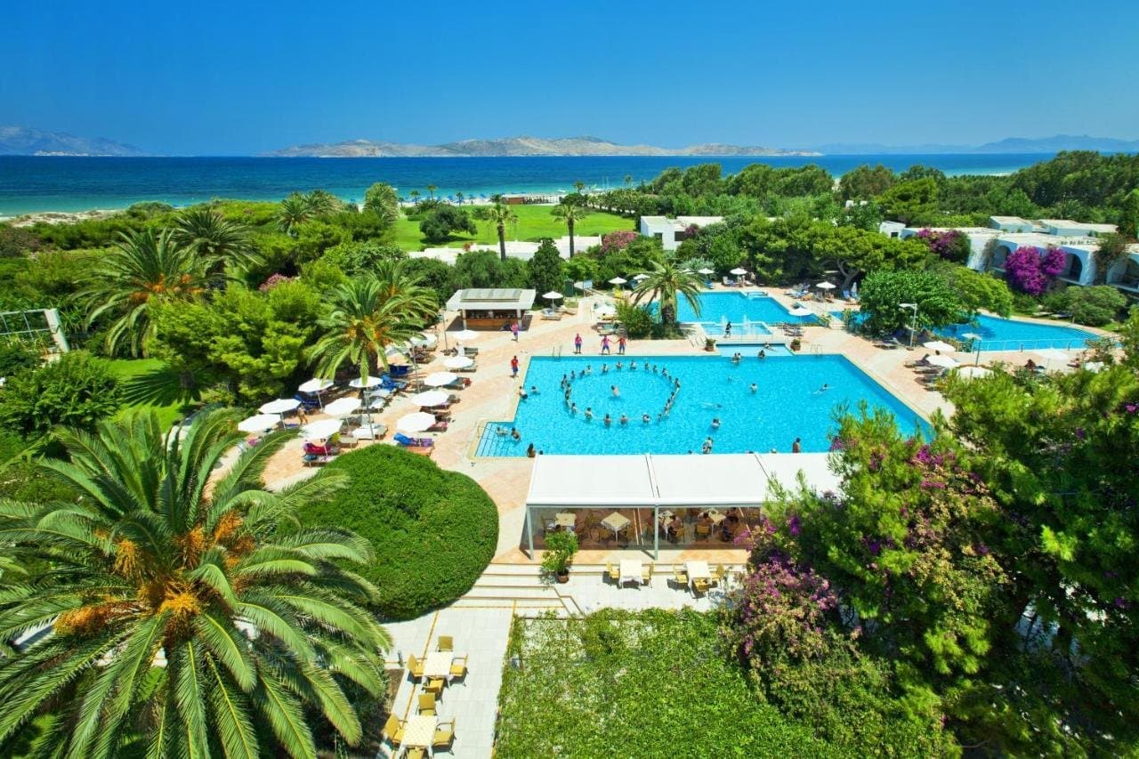 Caravia Beach, Marmari