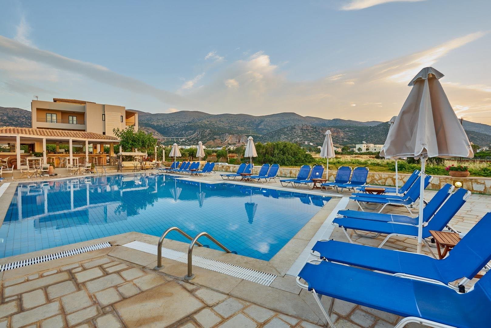 Golden Bay Hotel, Malia