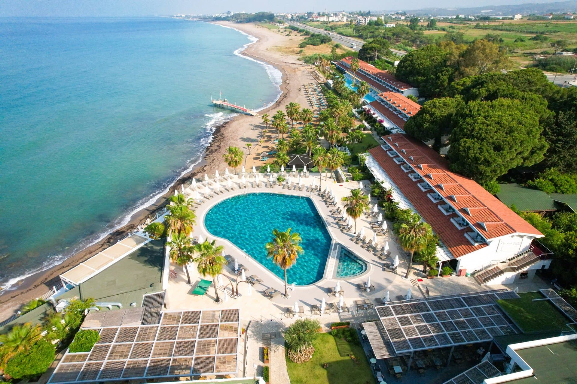 Flora Garden Beach, Kizilot