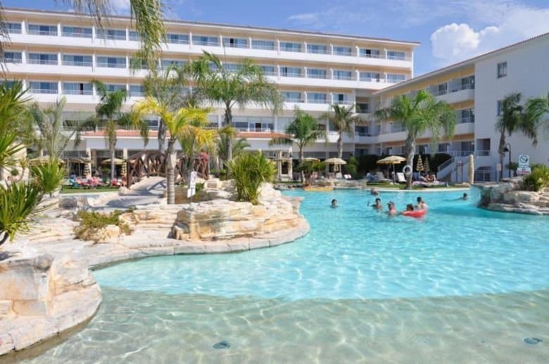 Leonardo Cypria Bay, Paphos