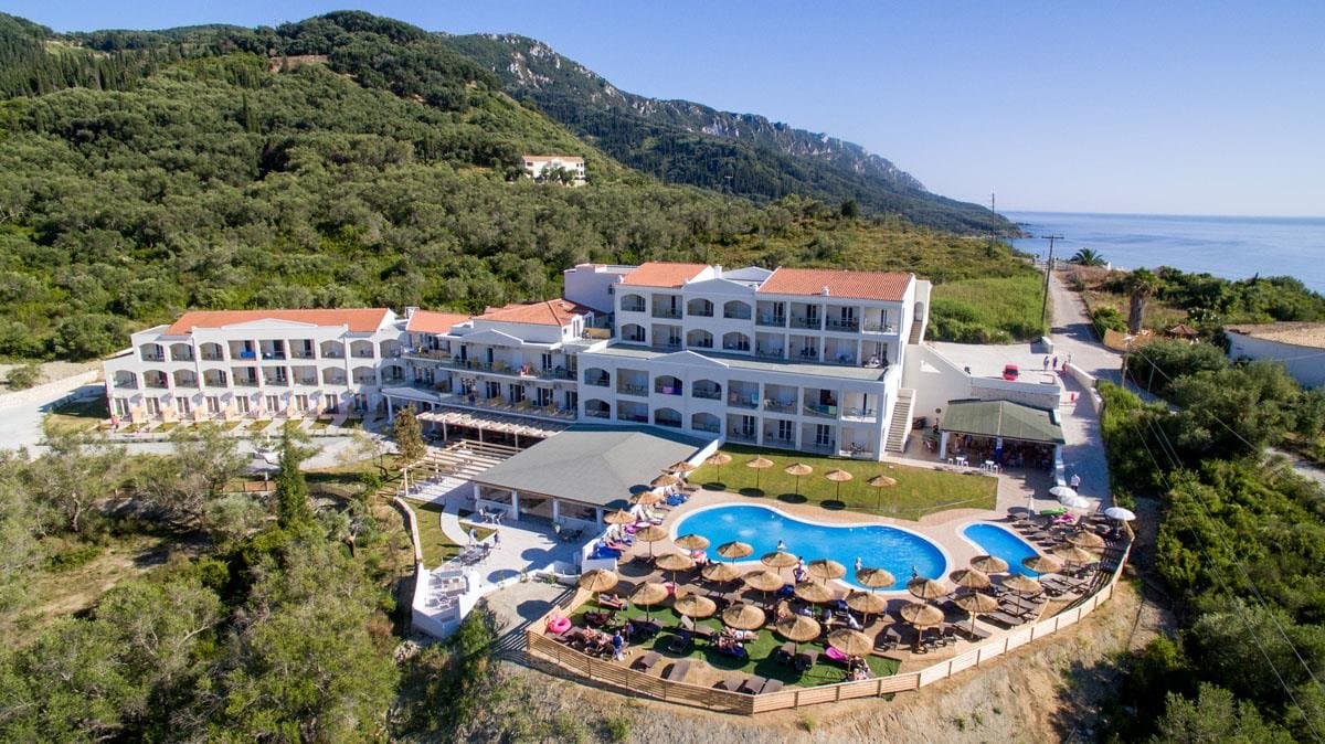 SAINT GEORGE PALACE, Agios Georgios Pagon