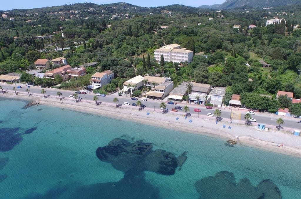 Ipsos Beach, Ipsos
