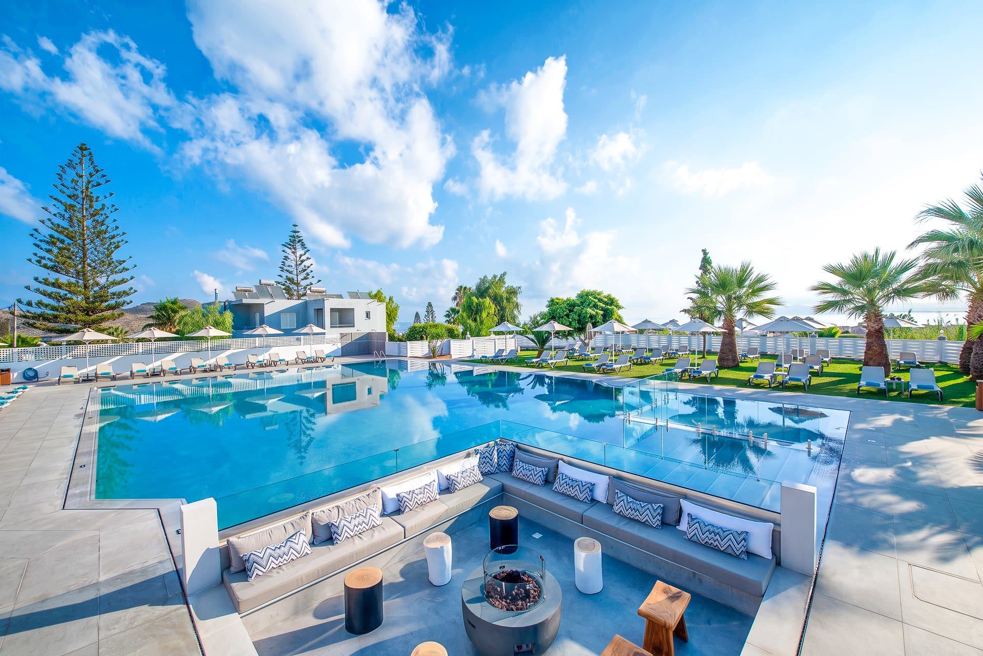 Dore Hotel, Agia Marina