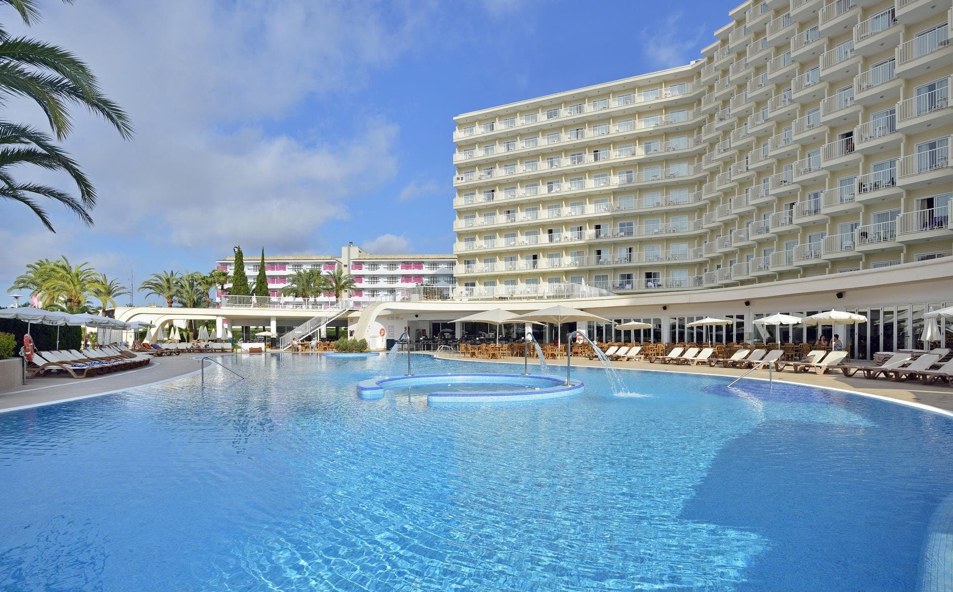 Sol Guadalupe, Magaluf
