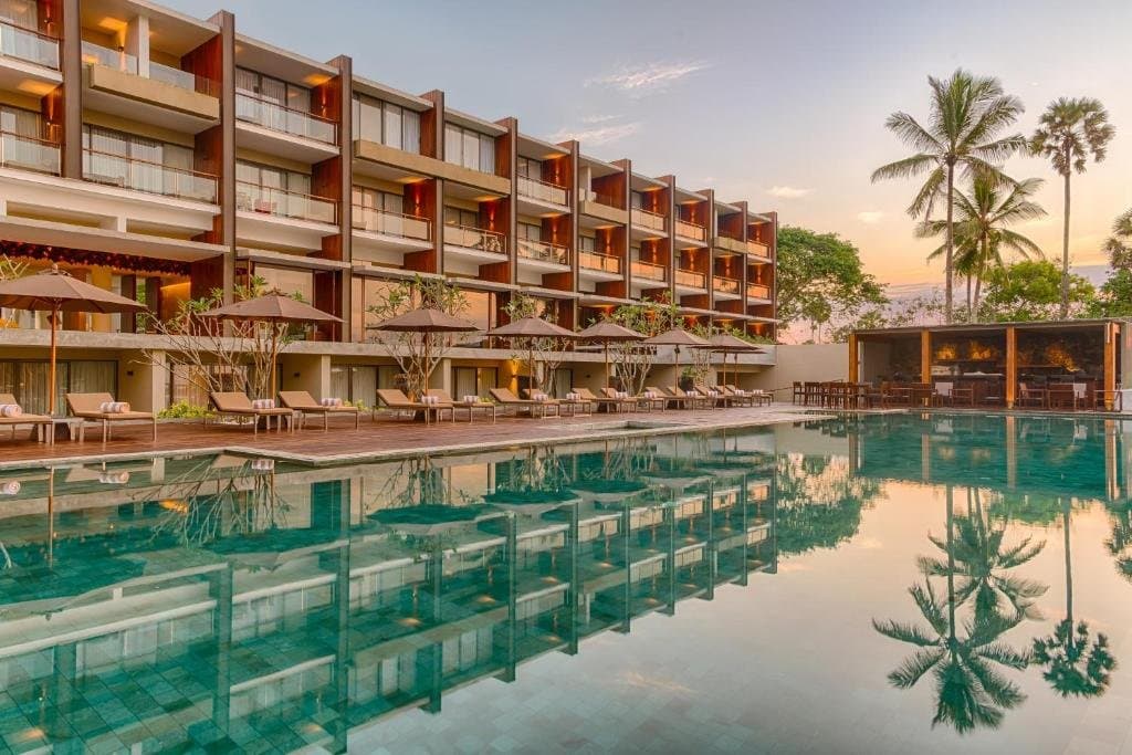 Le Grand, Galle