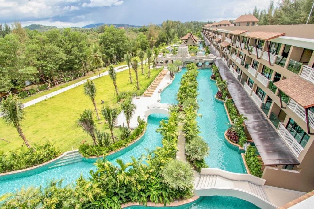 Maikhao Palm Beach Resort, Phuket