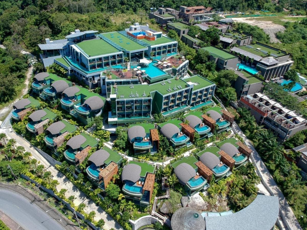Crest Resort & Pool Villas Phuket, Phuket