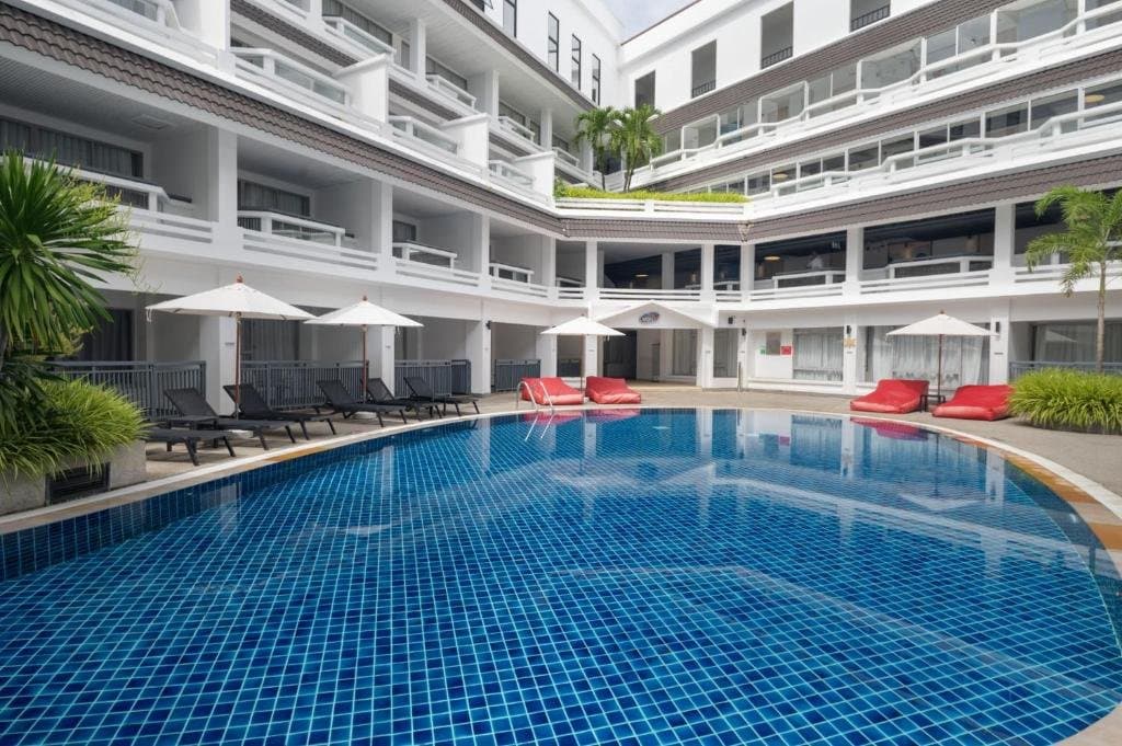 Radisson Red Phuket Patong Beach, Phuket