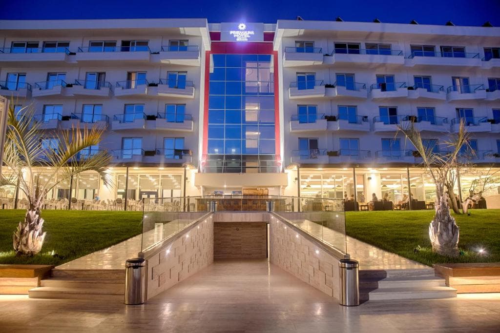 Hotel Premium Beach, Golem
