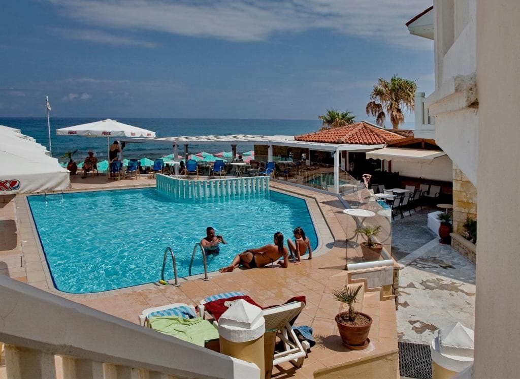 Hotel Joan Beach, Adelianos Kampos (Adele)