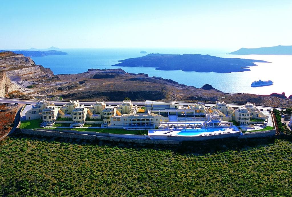Majestic Hotel, Fira