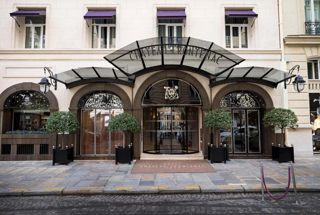 Hotel Chateau Frontenac, Paris