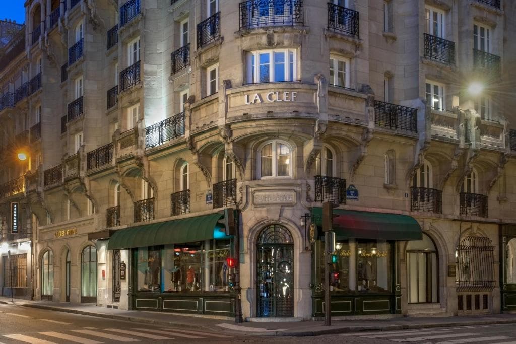 La Clef Louvre Paris by The Crest Collection, Paris