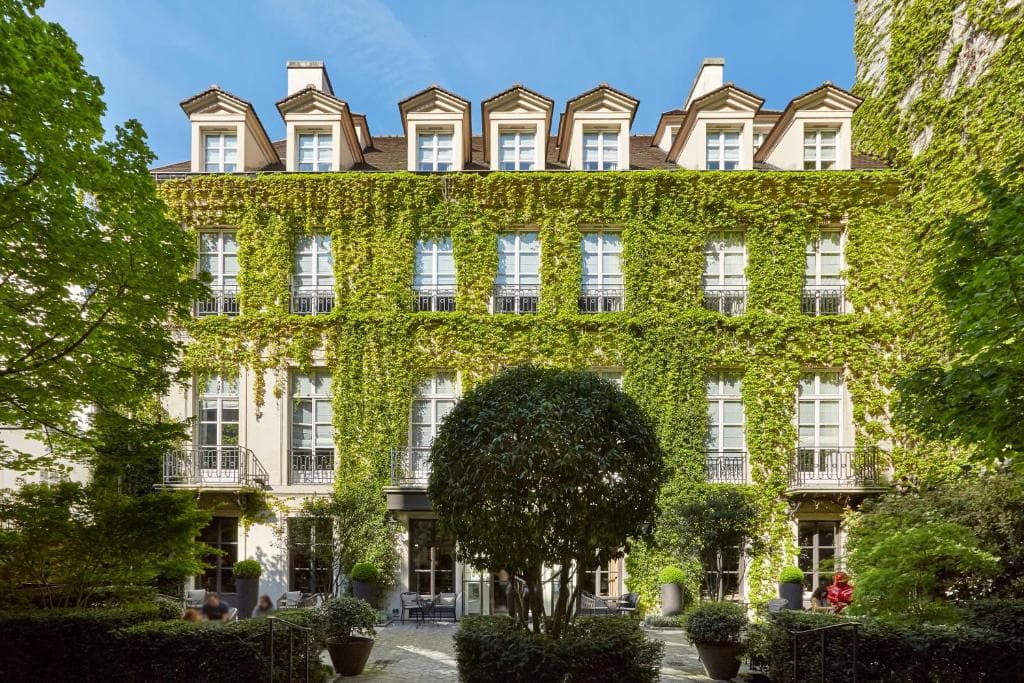 Pavillon de La Reine & Spa - Small Luxury Hotels of the World, Paris