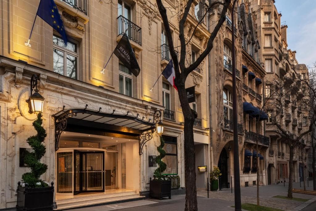 Renaissance Paris Nobel Tour Eiffel Hotel, Paris