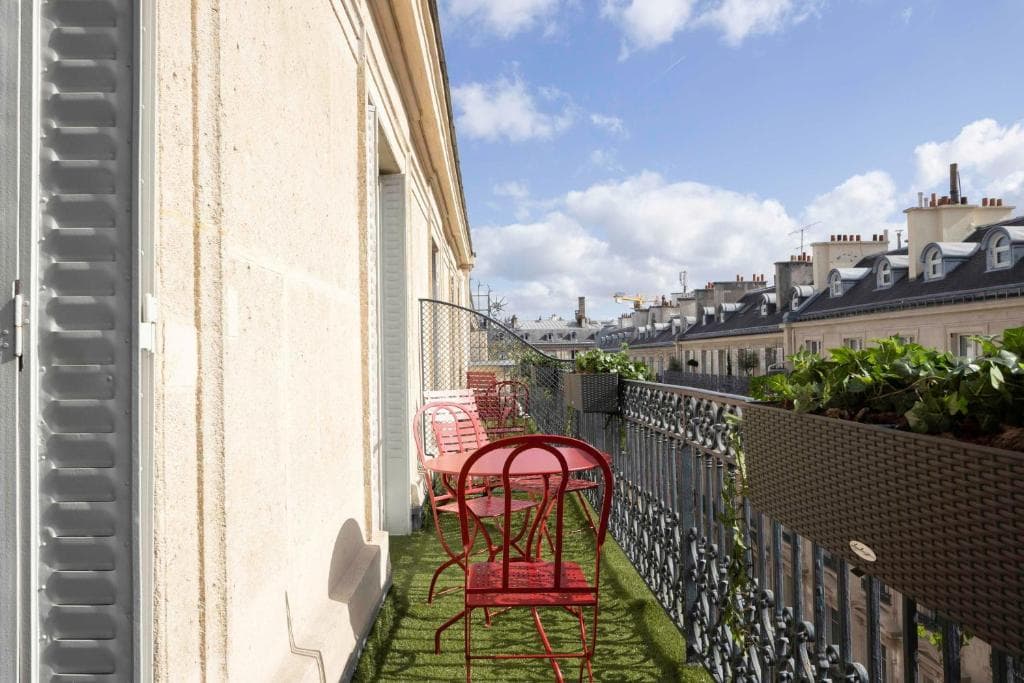 Bradford Elysees, Paris