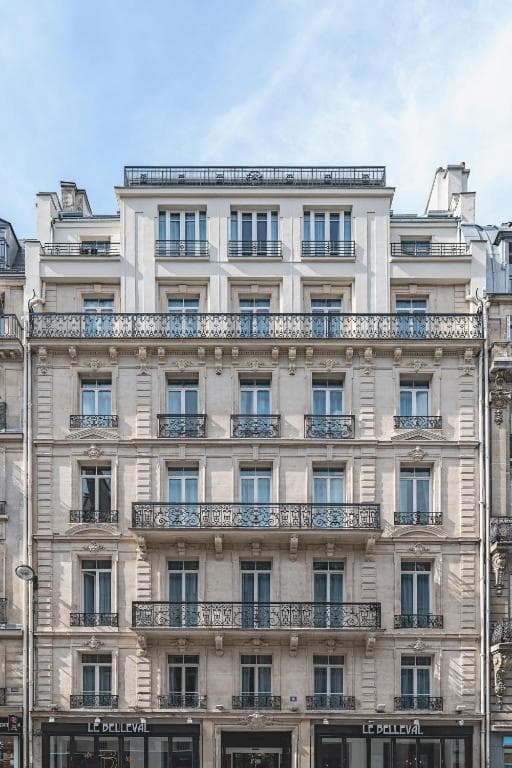 Le Belleval, Paris