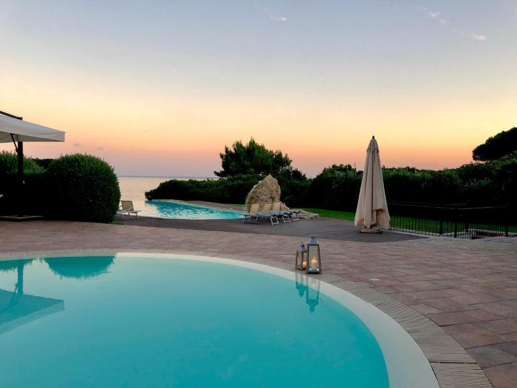 Hotel Punta Negra, Fertilia