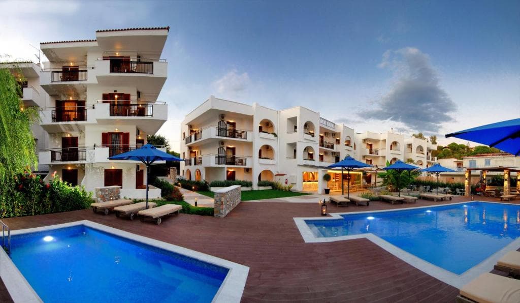 Korali Hotel, Troulos