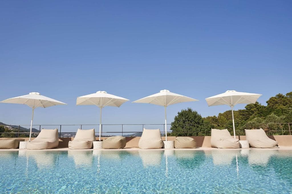 Radisson Resort Plaza Skiathos, Kanapitsa