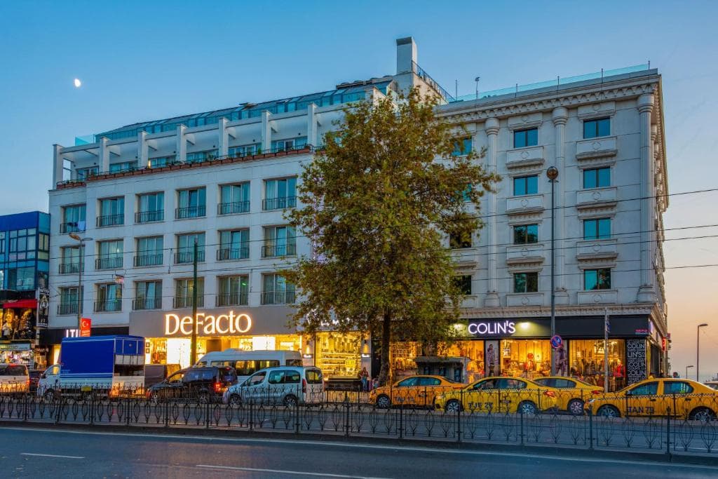 Beyaz Saray hotel, Istanbul