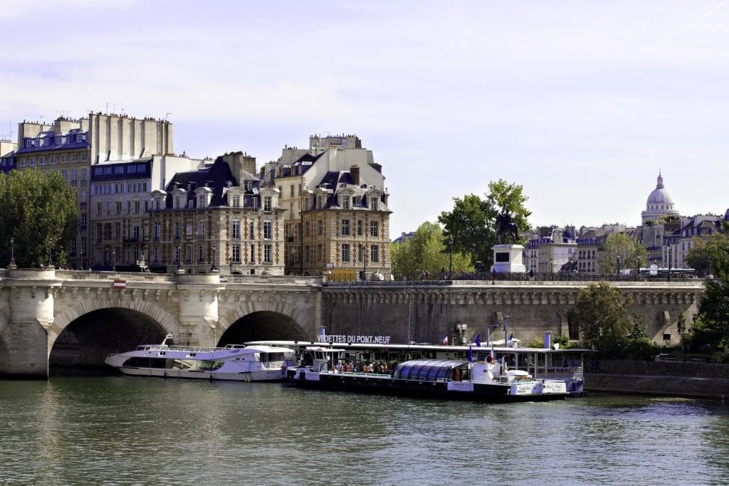 Hotel Ducs de Bourgogne, Paris