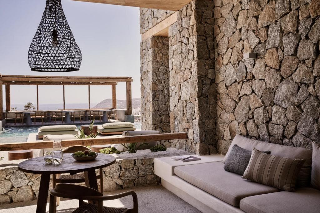 Archipelagos All Suites, Elia Beach