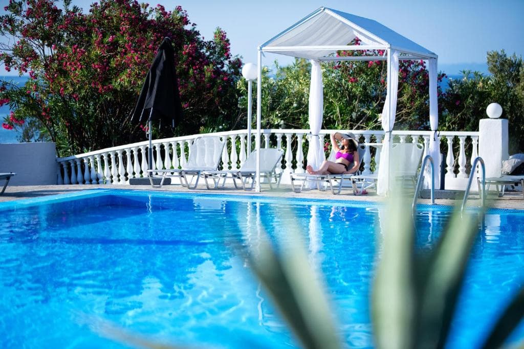 Bianco Olympico Beach Resort, Metamorfosis