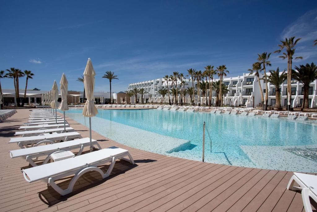 Grand Palladium White Island Resort & Spa, Playa de en Bossa