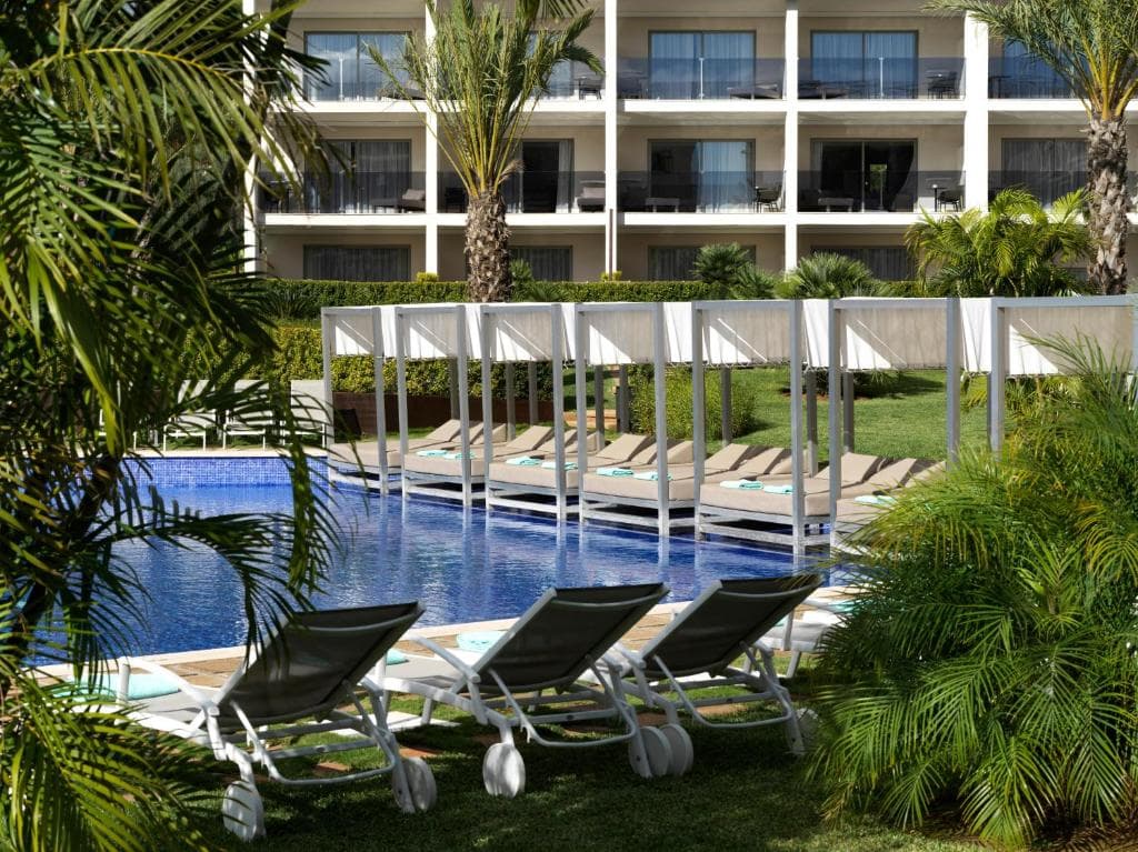Aparthotel Zafiro Palace Palmanova, Palmanova