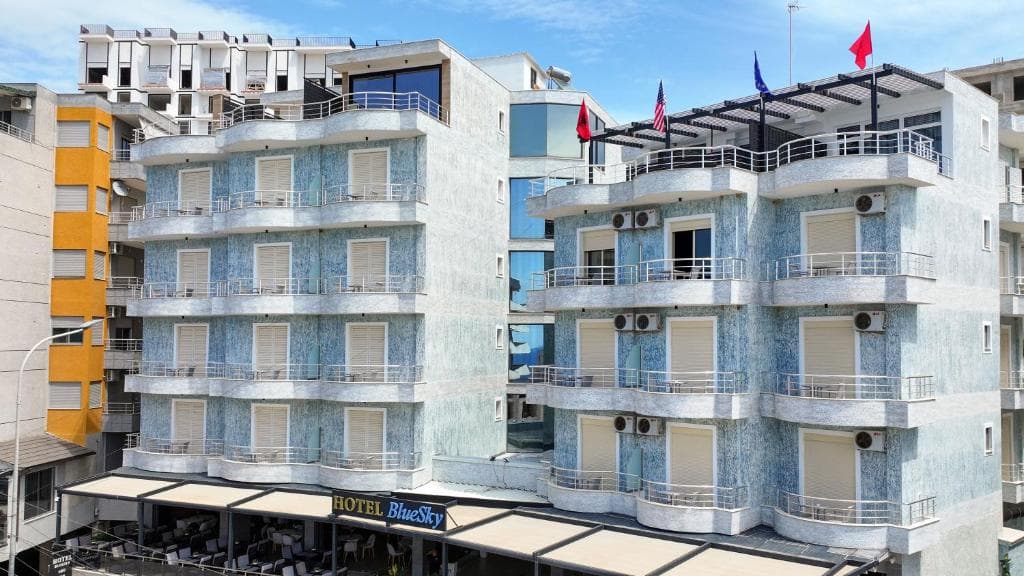 Hotel Blue Sky, Sarande