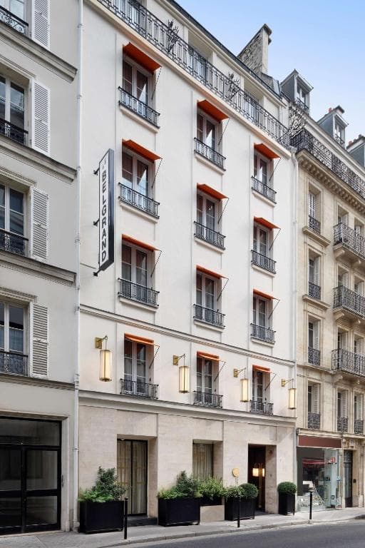 Le Belgrand Hotel Paris Champs Elysees, Tapestry By Hilton, Paris