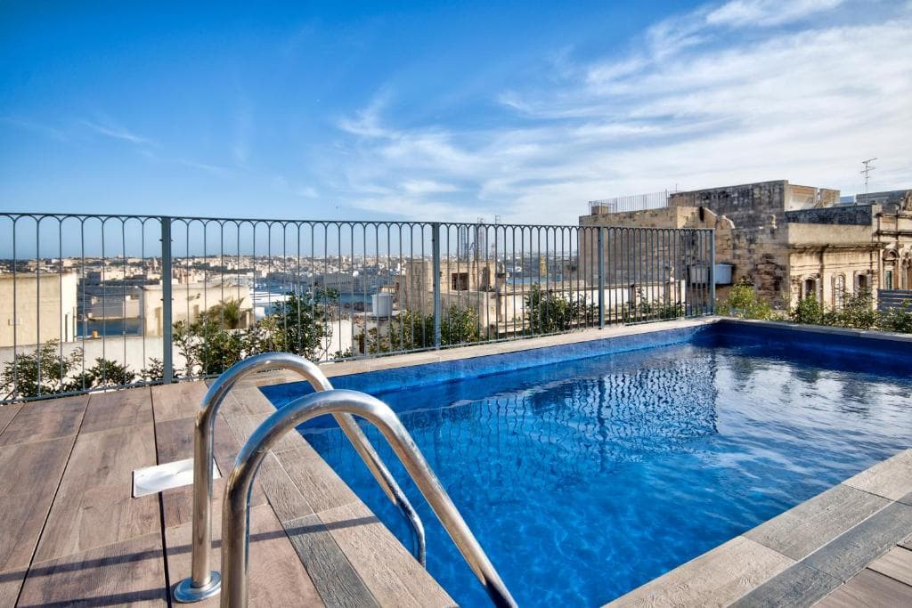 66 Saint Paul's & Spa, Valletta