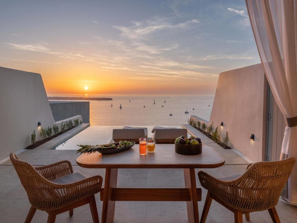 Santo Mine Oia Suites, Oia