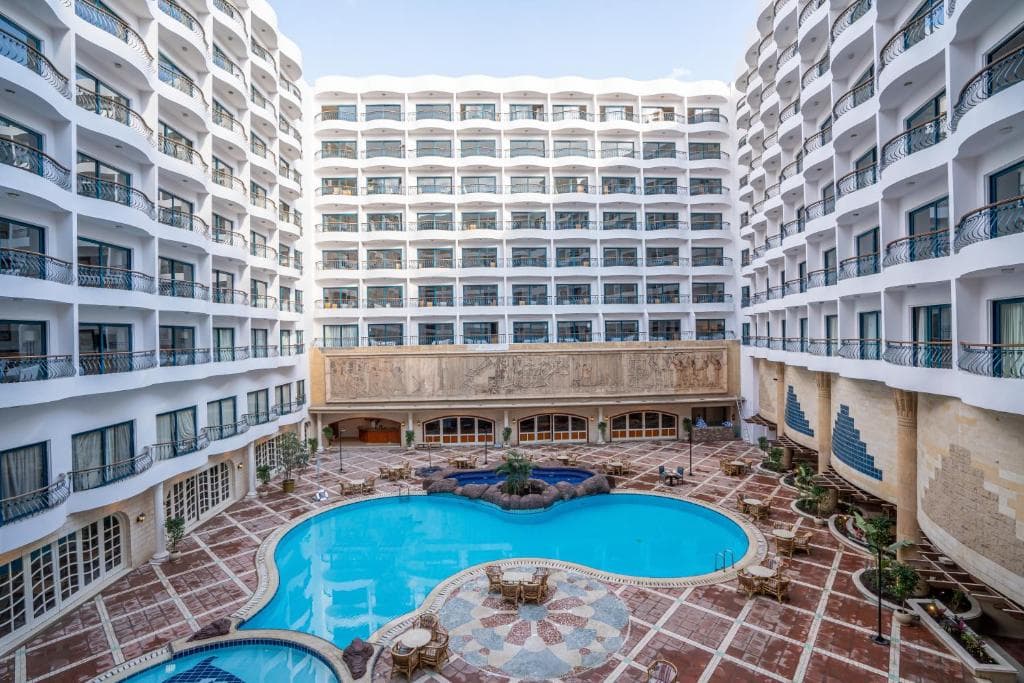 Azal Pyramids Hotel, Giza