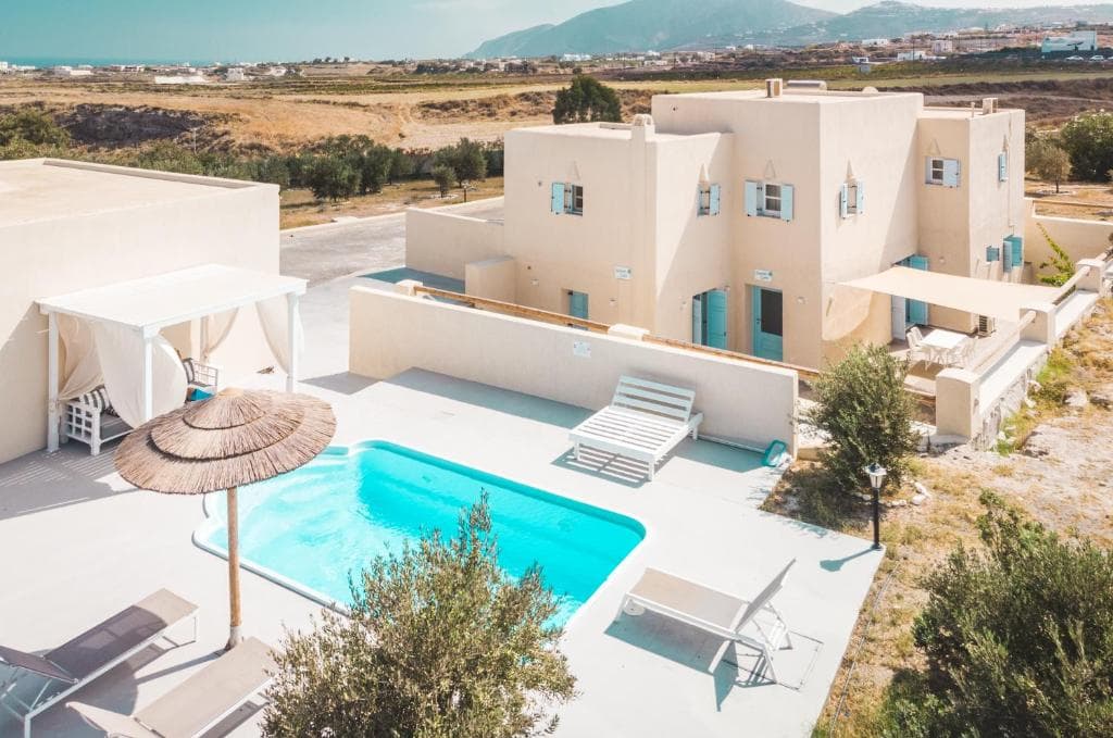 Sienna Eco Resort, Fira