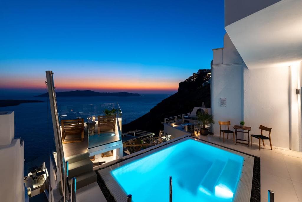 Daydream Luxury Suites, Fira