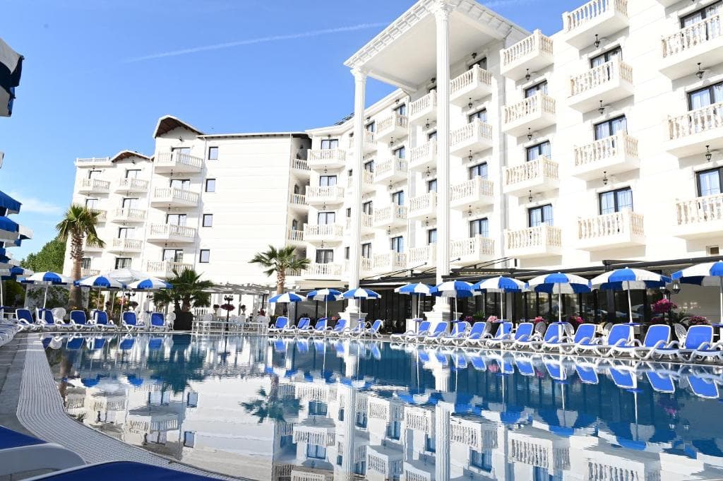 Hotel Onufri, Golem