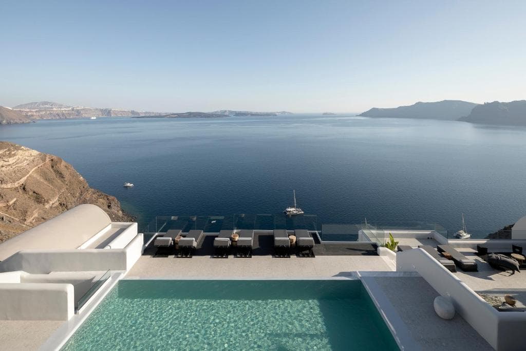 Hom Santorini, Oia