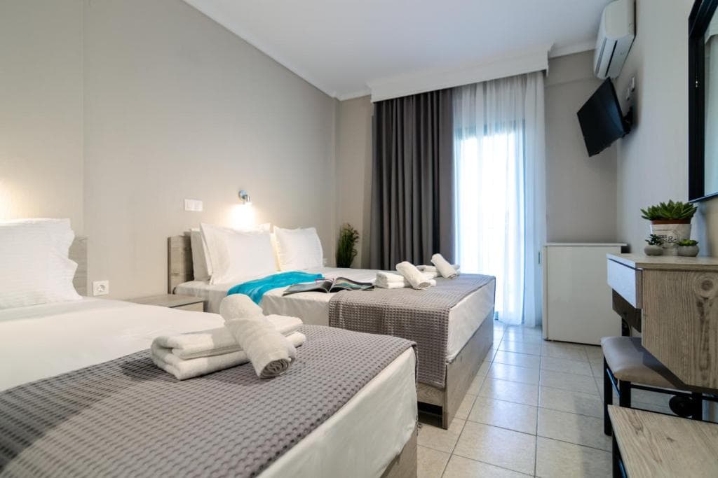 Samel Hotel, Siviri
