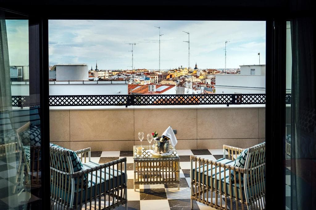 Hotel The First One Madrid Preciados, Madrid