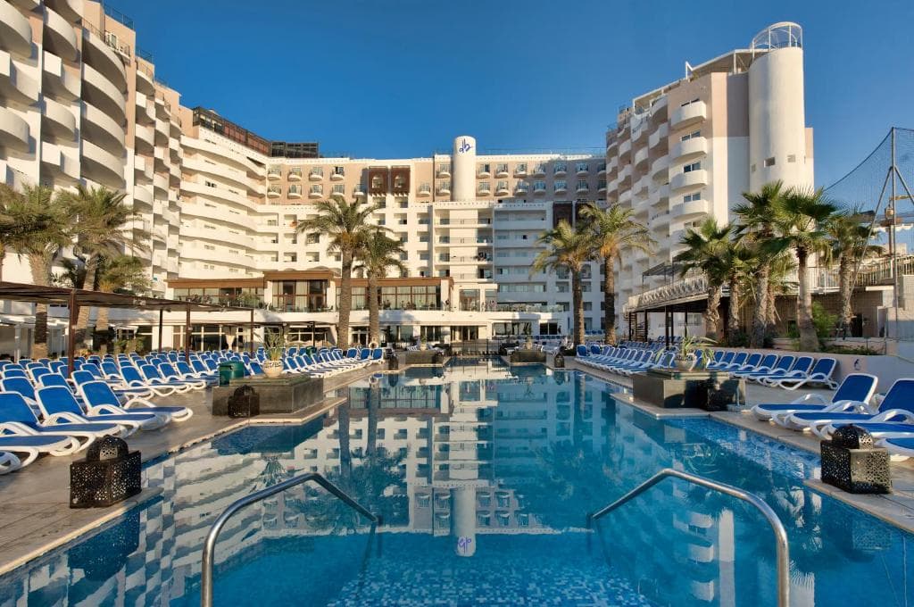 Hotel db San Antonio + Spa, Qawra