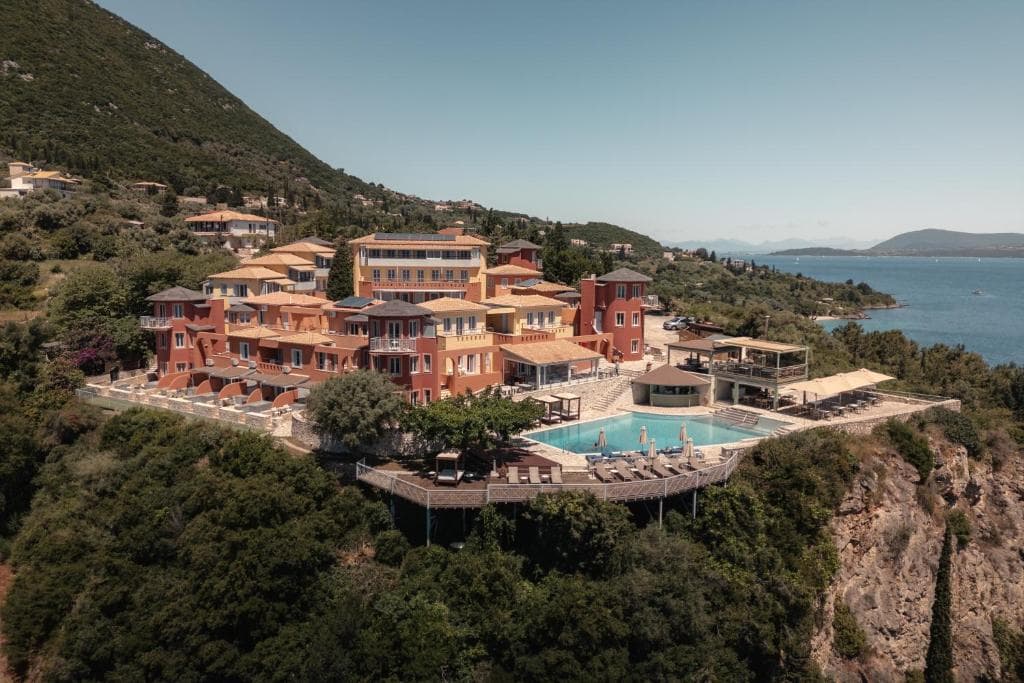 Hotel Red Tower, Nikiana