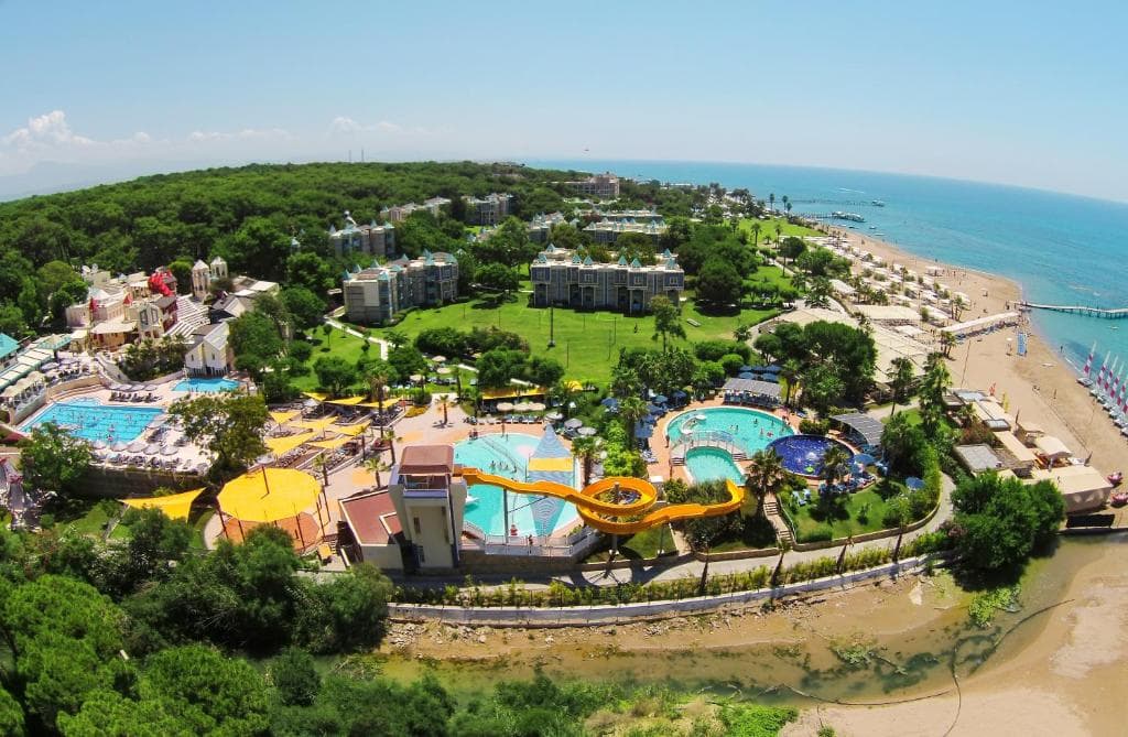ROBINSON Pamfilya Resort, Side