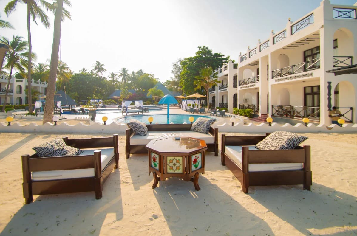 Hotel Protels La Plage, Bwejuu