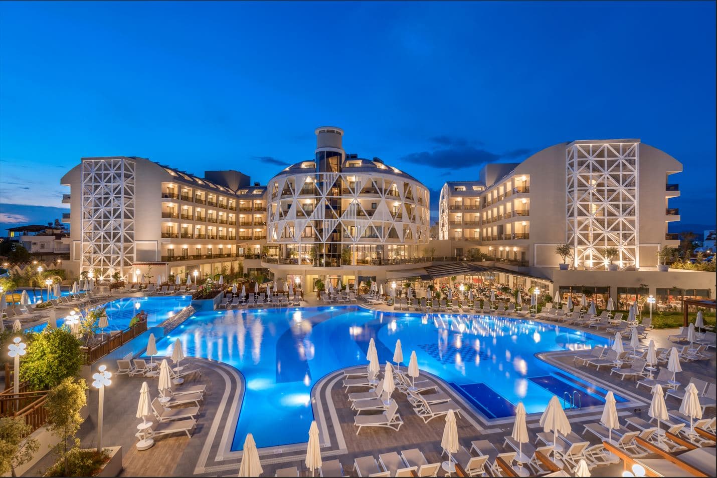 Hotel Seashell Vega, Side